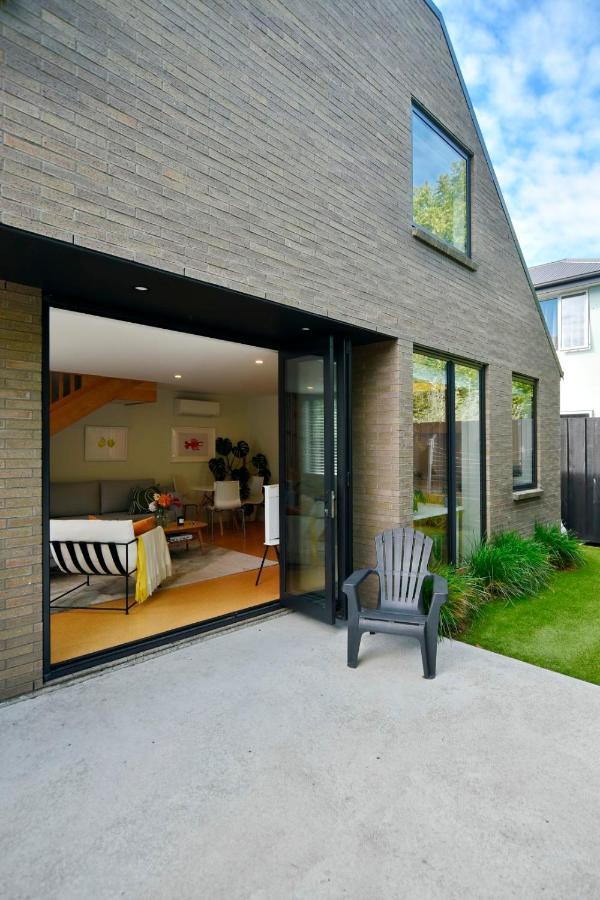 Dickens St - Christchurch Holiday Homes Exterior photo